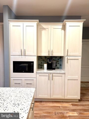 103 WATERVIEW CT, Swedesboro, NJ 08085