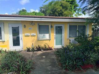 2431 NE 18th St 2, Pompano Beach, FL 33062