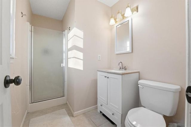 995 N Hurley Street, Peculiar, MO 64078