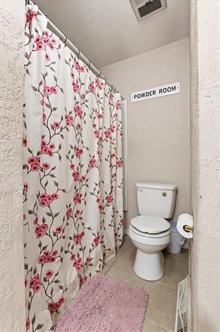 995 N Hurley Street, Peculiar, MO 64078