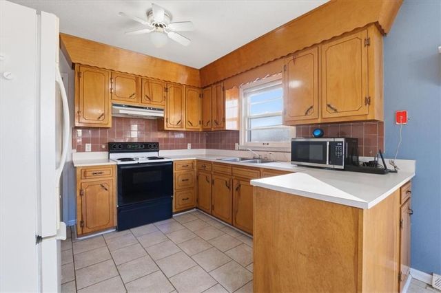 995 N Hurley Street, Peculiar, MO 64078