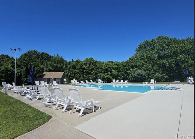 23 Sierra Court 23, Coram, NY 11727