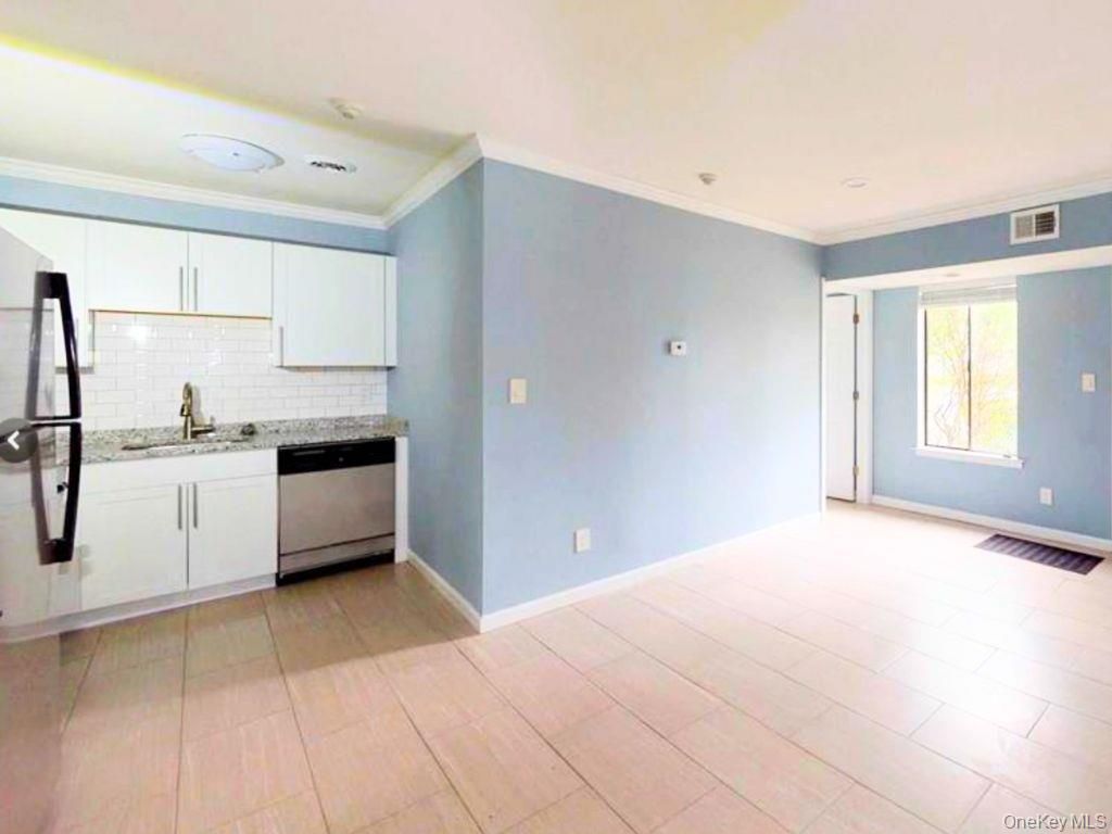 23 Sierra Court 23, Coram, NY 11727