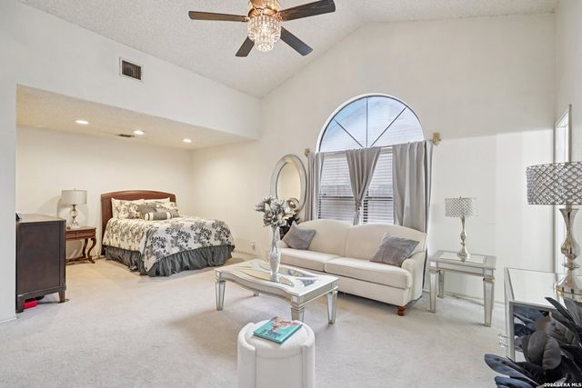 17011 Vista Village, San Antonio, TX 78247