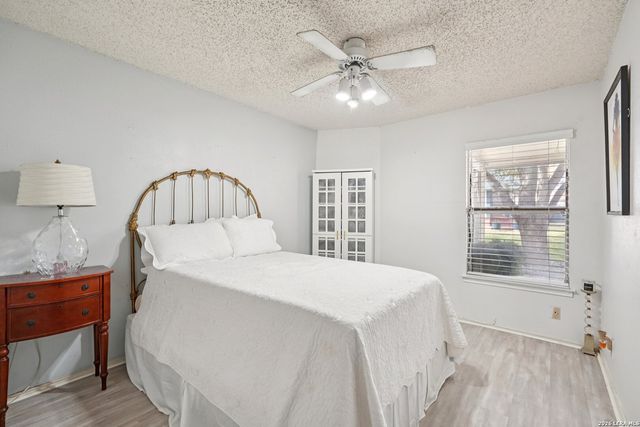 17011 Vista Village, San Antonio, TX 78247