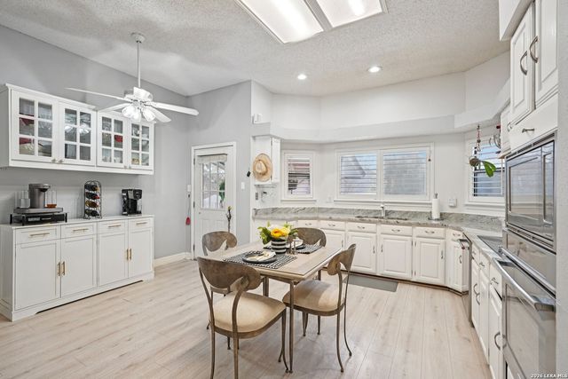 17011 Vista Village, San Antonio, TX 78247