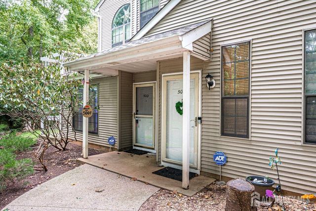 5001 Stonehedge Road, Edison, NJ 08820