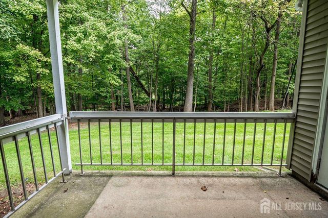 5001 Stonehedge Road, Edison, NJ 08820