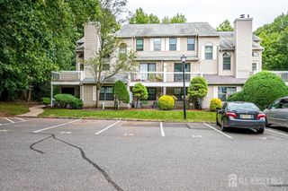 5001 Stonehedge Road, Edison, NJ 08820