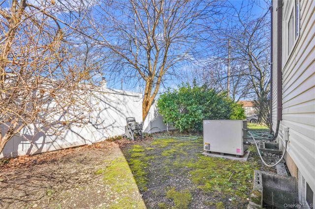 59 Boylston Street, Hempstead, NY 11550