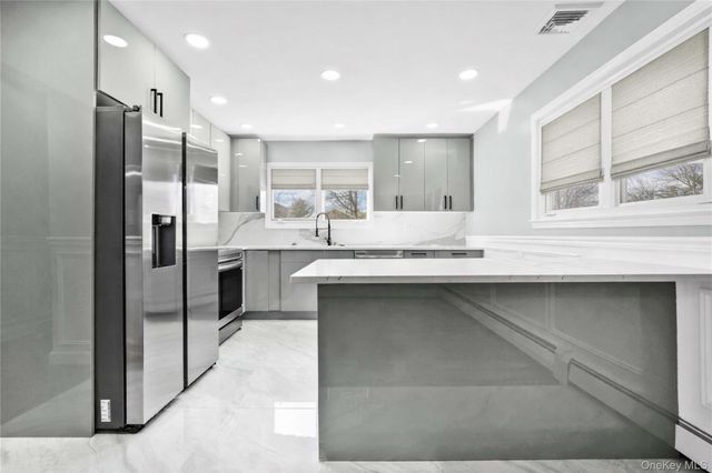 59 Boylston Street, Hempstead, NY 11550