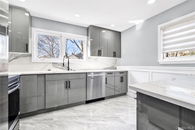 59 Boylston Street, Hempstead, NY 11550