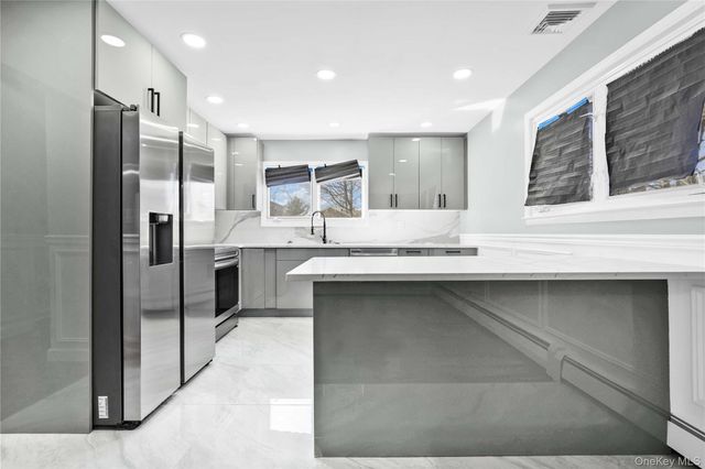 59 Boylston Street, Hempstead, NY 11550