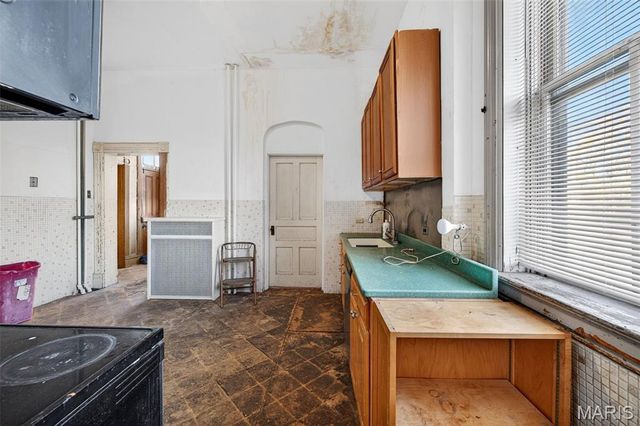 1827 S Compton Avenue, St Louis, MO 63104