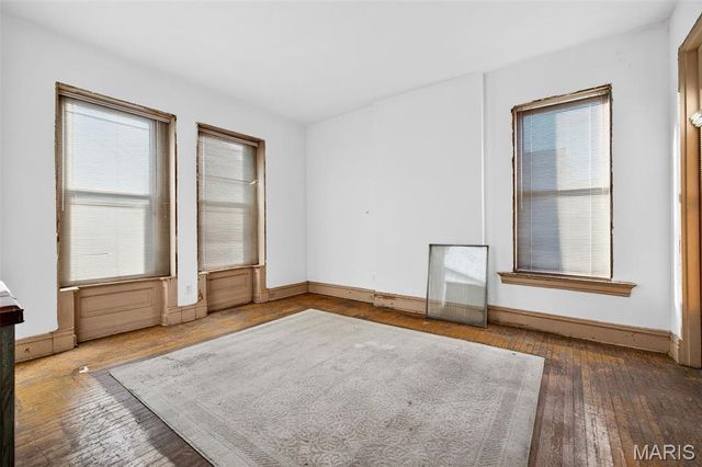 1827 S Compton Avenue, St Louis, MO 63104