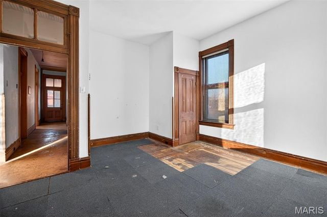 1827 S Compton Avenue, St Louis, MO 63104