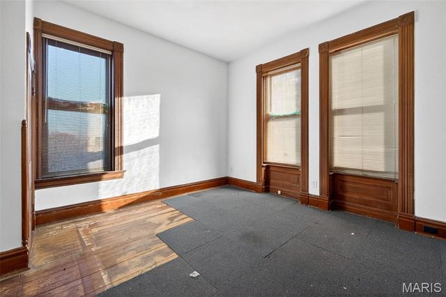 1827 S Compton Avenue, St Louis, MO 63104