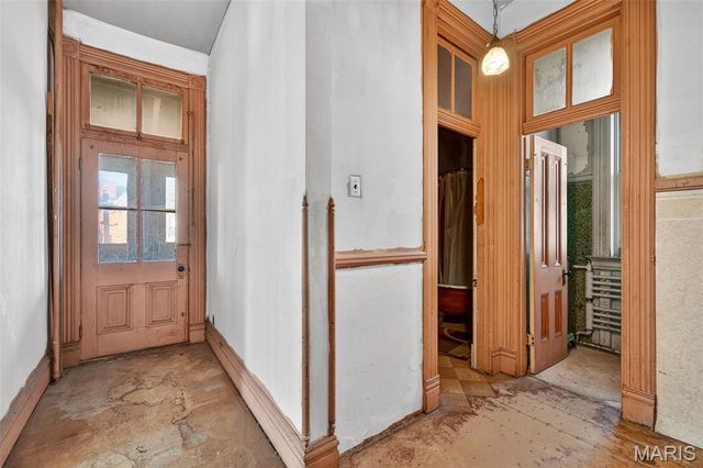 1827 S Compton Avenue, St Louis, MO 63104