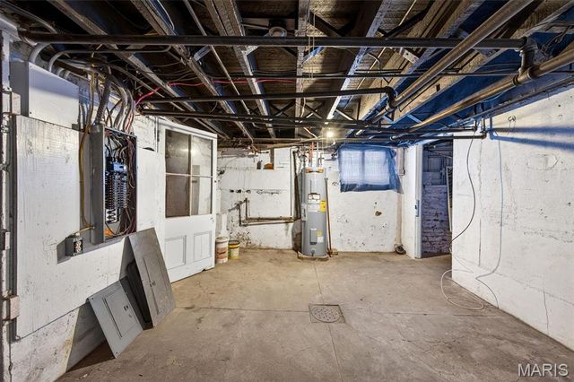 1827 S Compton Avenue, St Louis, MO 63104