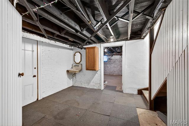 1827 S Compton Avenue, St Louis, MO 63104