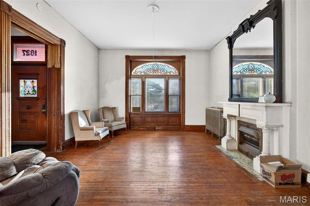 1827 S Compton Avenue, St Louis, MO 63104