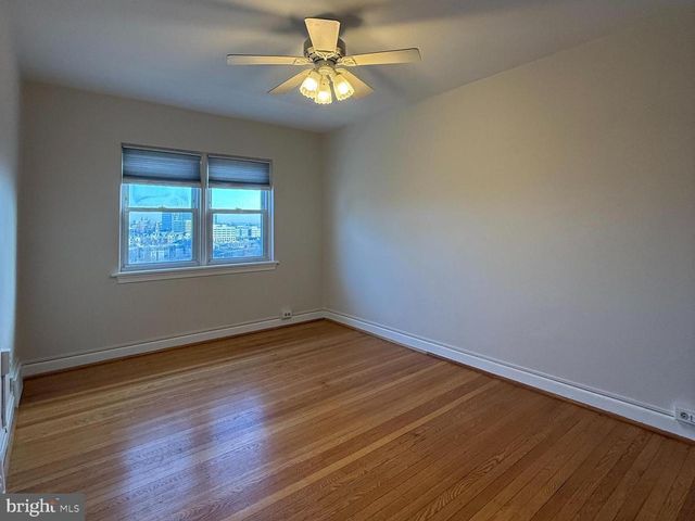 218 CEDAR AVE, Conshohocken, PA 19428