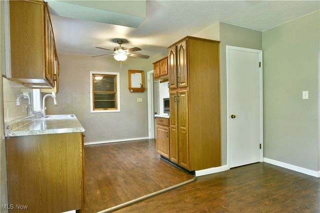 219 N Maryland Avenue, Youngstown, OH 44509