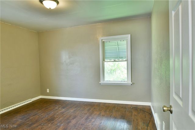 219 N Maryland Avenue, Youngstown, OH 44509