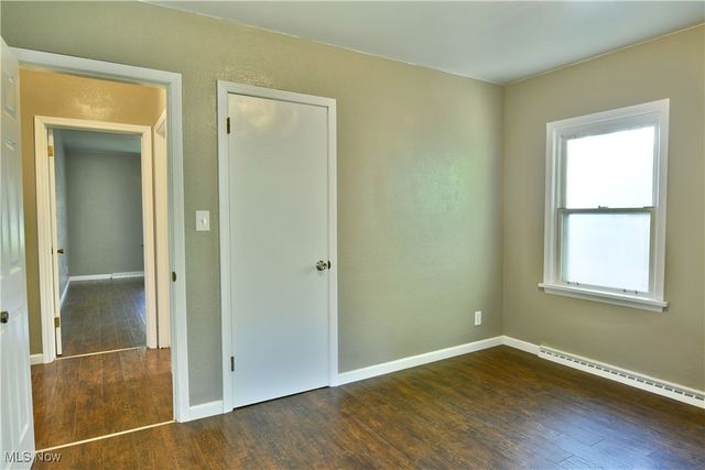 219 N Maryland Avenue, Youngstown, OH 44509