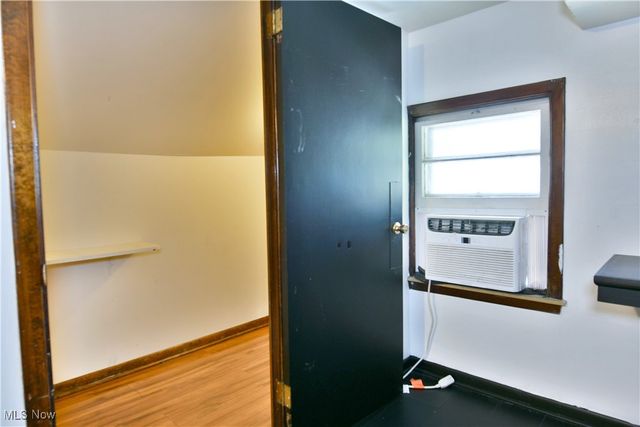 219 N Maryland Avenue, Youngstown, OH 44509