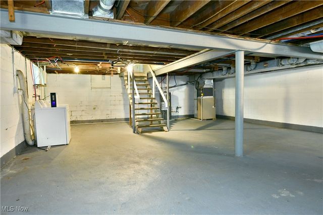 219 N Maryland Avenue, Youngstown, OH 44509