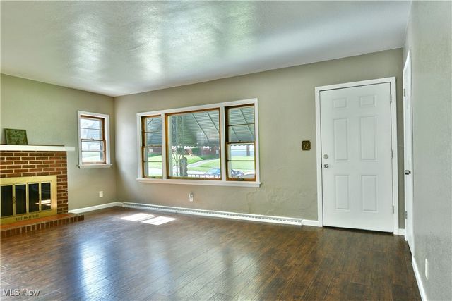 219 N Maryland Avenue, Youngstown, OH 44509