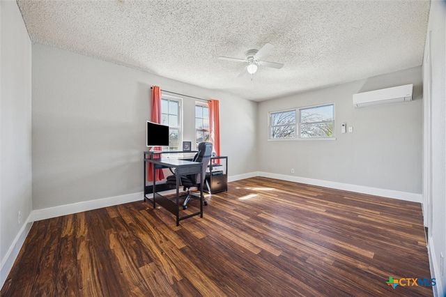 217 W Mockingbird Lane, Harker Heights, TX 76548