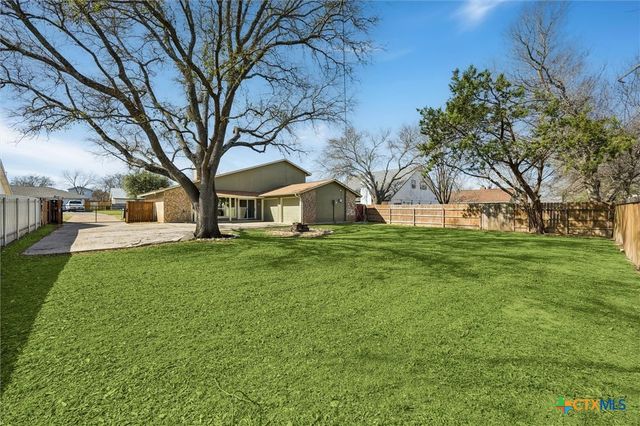 217 W Mockingbird Lane, Harker Heights, TX 76548
