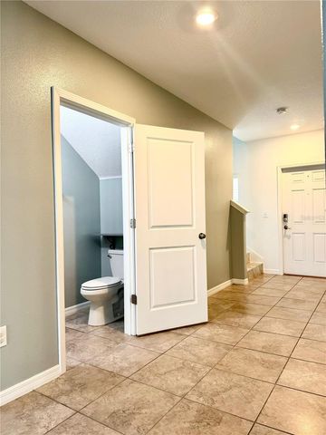 6821 BLUE MOON WAY, Sun City Center, FL 33573