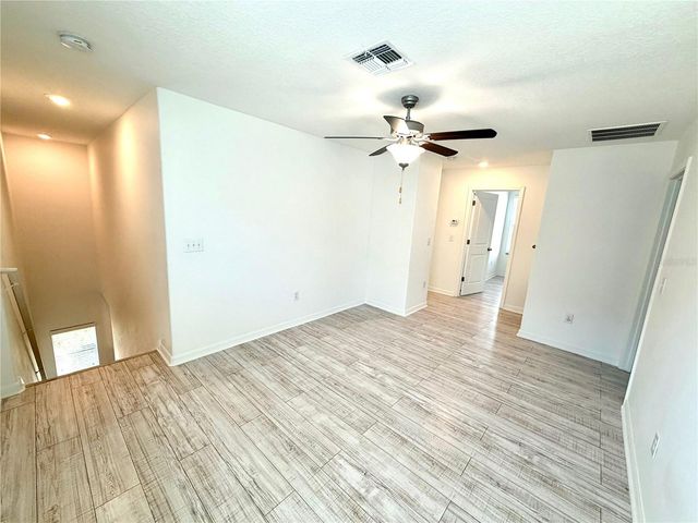 6821 BLUE MOON WAY, Sun City Center, FL 33573