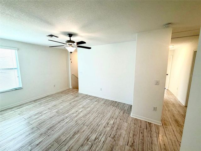 6821 BLUE MOON WAY, Sun City Center, FL 33573