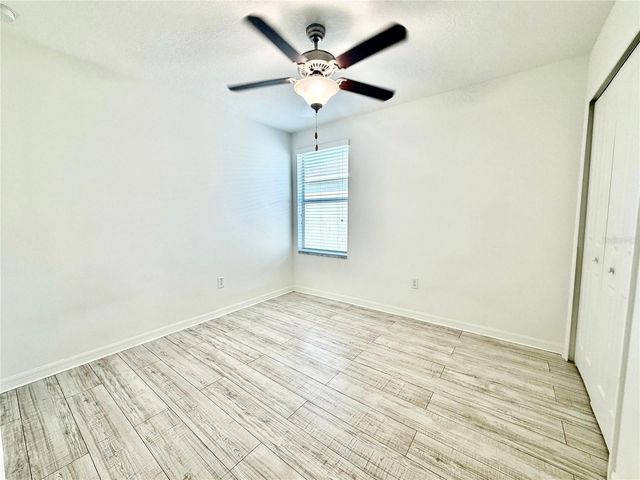 6821 BLUE MOON WAY, Sun City Center, FL 33573