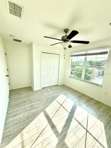 6821 BLUE MOON WAY, Sun City Center, FL 33573