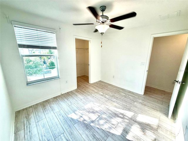 6821 BLUE MOON WAY, Sun City Center, FL 33573