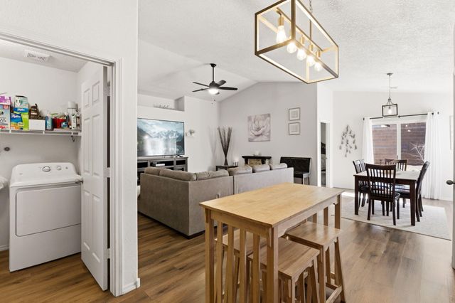 3738 Desert Pinon Drive NE, Rio Rancho, NM 87144