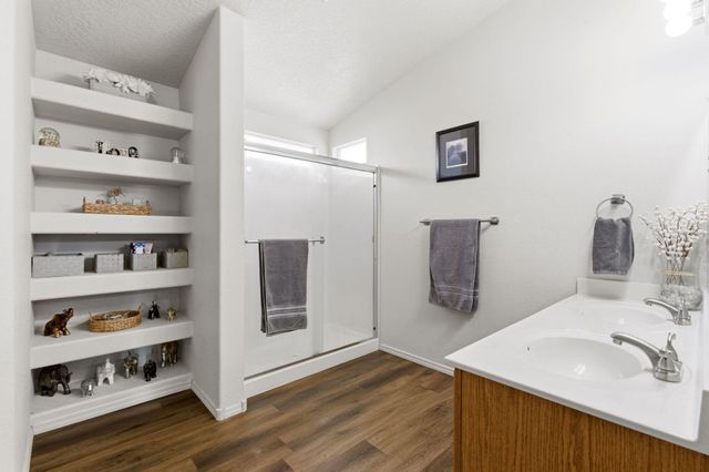 3738 Desert Pinon Drive NE, Rio Rancho, NM 87144