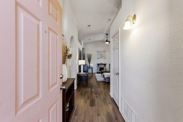 3738 Desert Pinon Drive NE, Rio Rancho, NM 87144