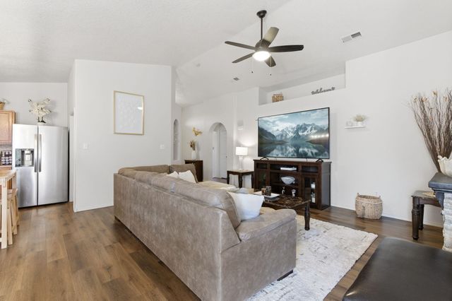 3738 Desert Pinon Drive NE, Rio Rancho, NM 87144