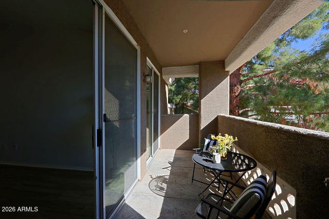 2929 W YORKSHIRE Drive 2101, Phoenix, AZ 85027