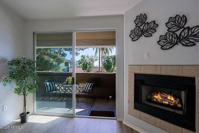 2929 W YORKSHIRE Drive 2101, Phoenix, AZ 85027