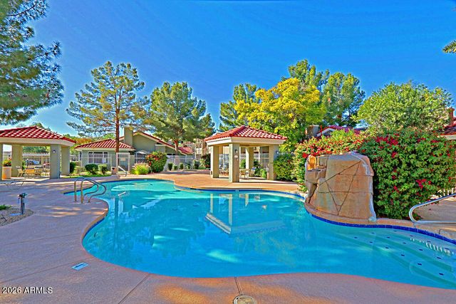 2929 W YORKSHIRE Drive 2101, Phoenix, AZ 85027