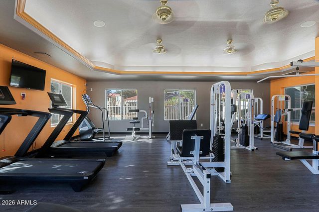 2929 W YORKSHIRE Drive 2101, Phoenix, AZ 85027