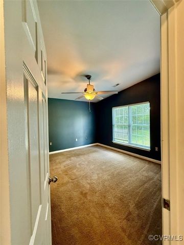 9903 Bethwood Dr, Fredericksburg, VA 22407