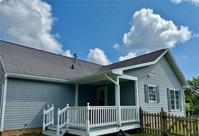 9903 Bethwood Dr, Fredericksburg, VA 22407